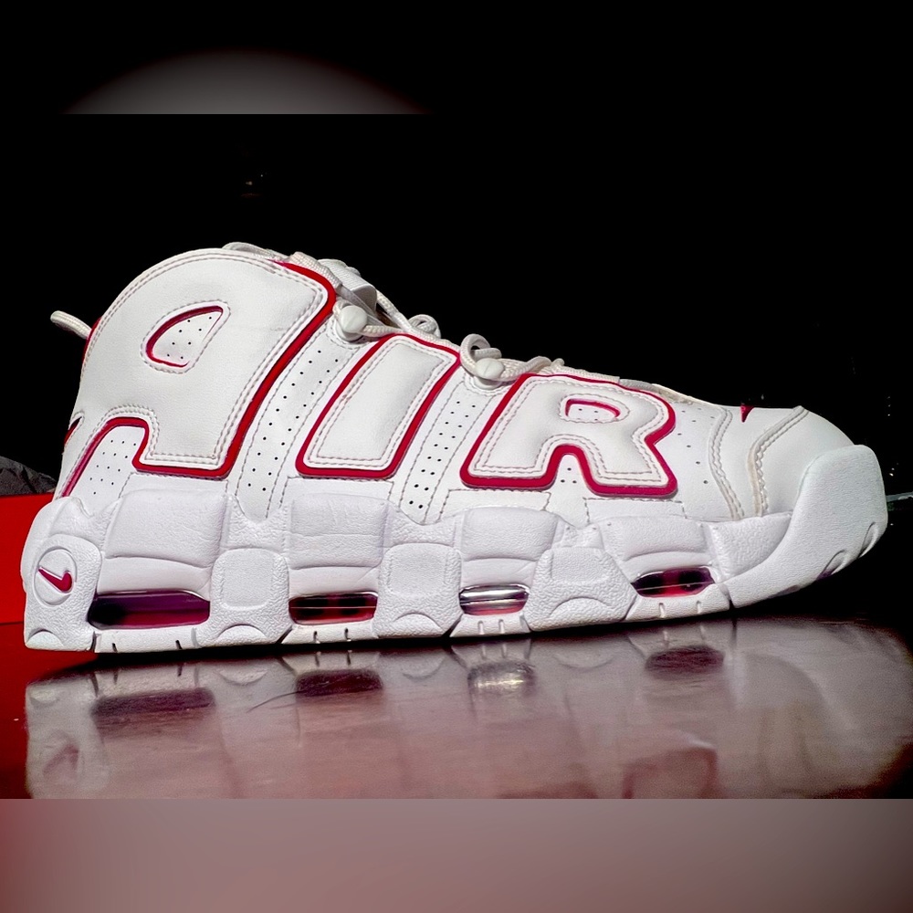 Nike Uptempo